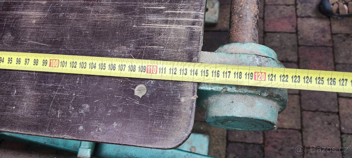 Masivní stolní pila s pravítkem a pojezdem - 13