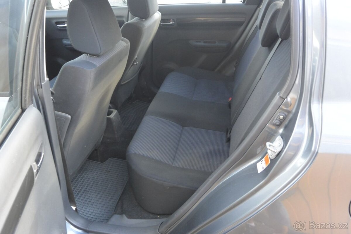 PRODÁM Suzuki Swift 1.3i16v 4x4 - 13