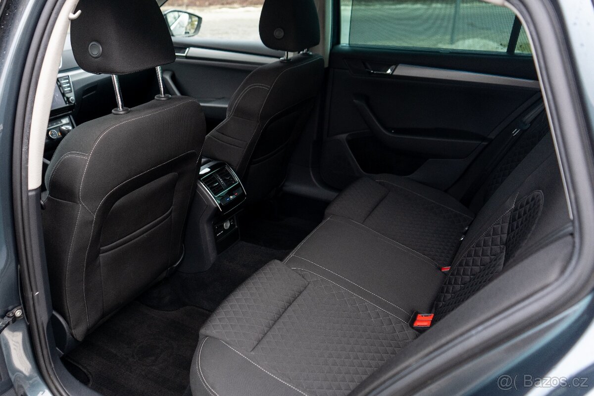 Škoda Superb Combi STYLE - 140kW TDI - 13