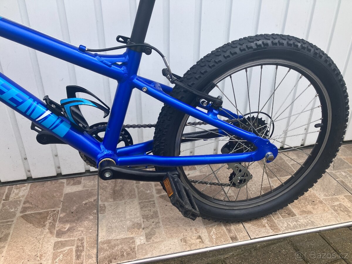 DĚTSKÉ KOLO 20 - 13