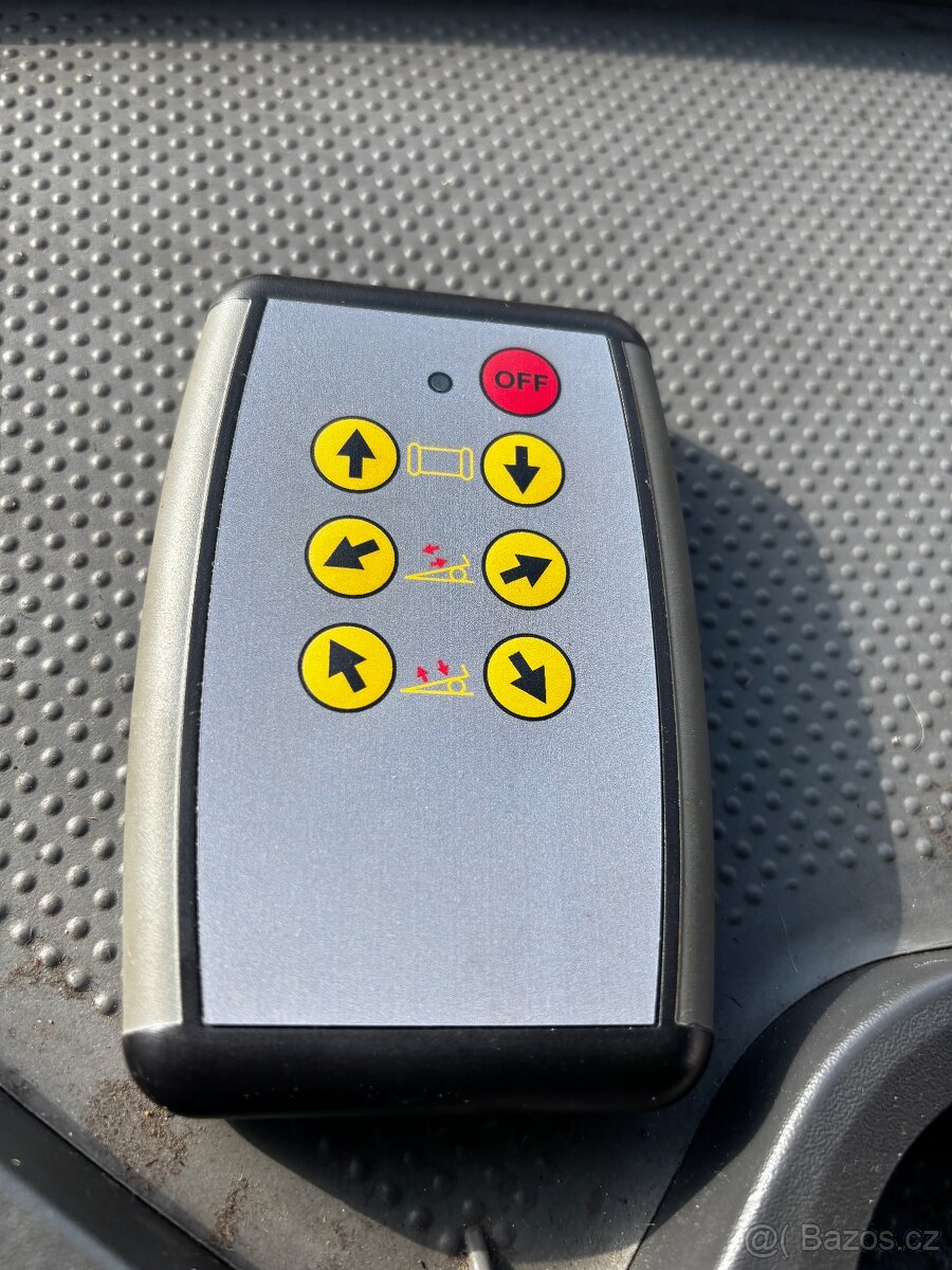 Nosič kontejnerů Mercedes 9t - 13