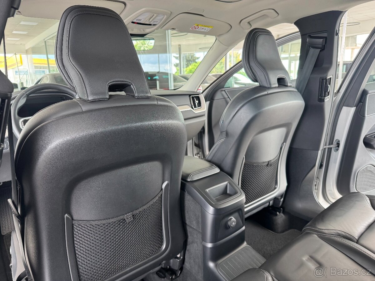 Volvo XC60 T6 AWD Recharge Plus - 13