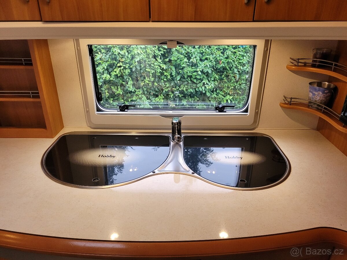 Karavan Hobby excellent 495 obytný přívěs 2010 - 13