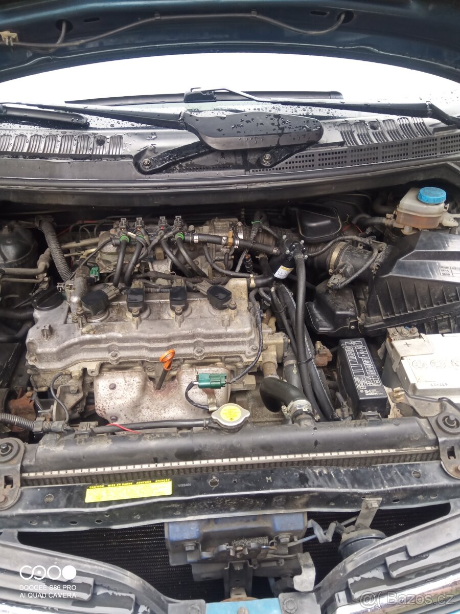 Nissan almera Tino 1,8 - 13