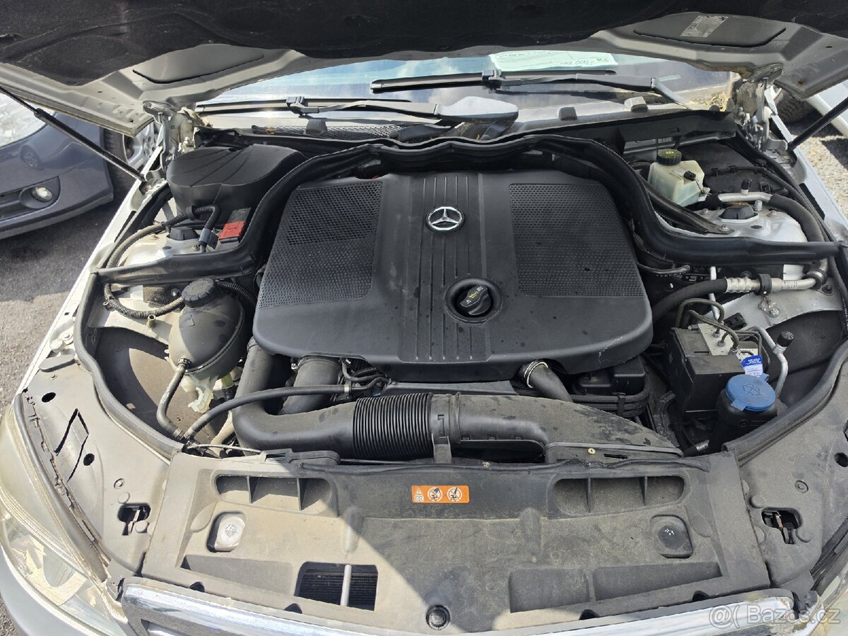 Mercedes-Benz Třídy C
220CDI - 13