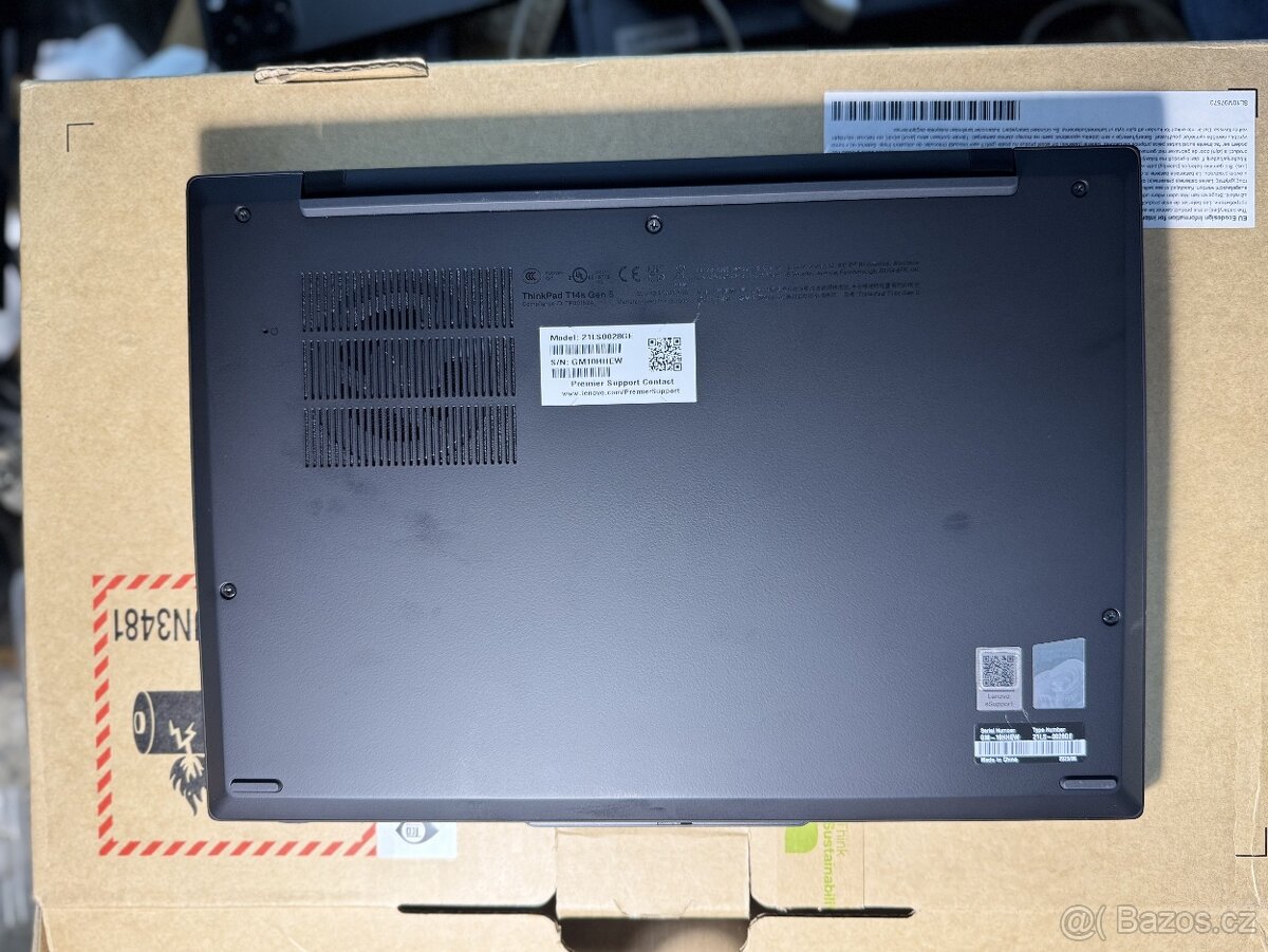 Nový ThinkPad T14s Gen 5 Ultra 7 155U - 13