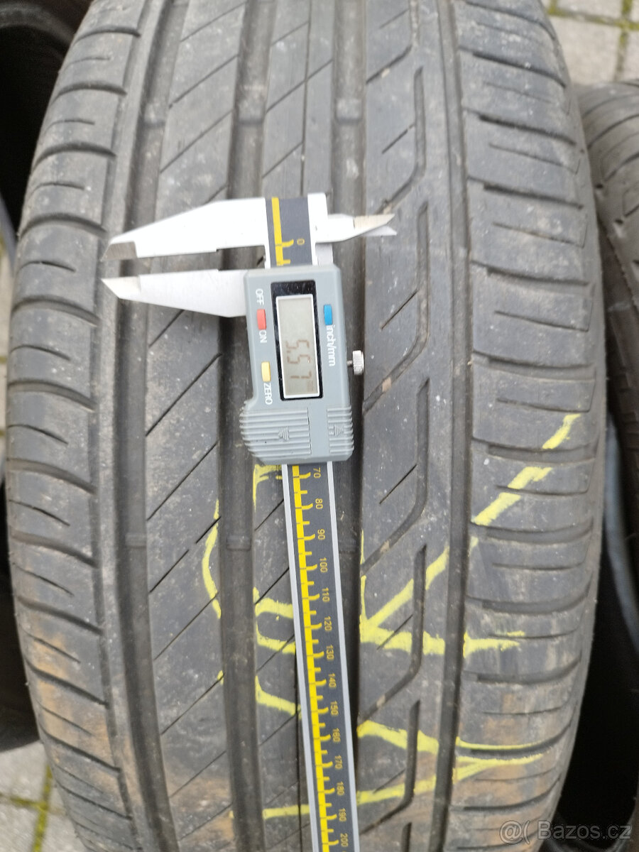 letni pneu 215/55 R17 - 13