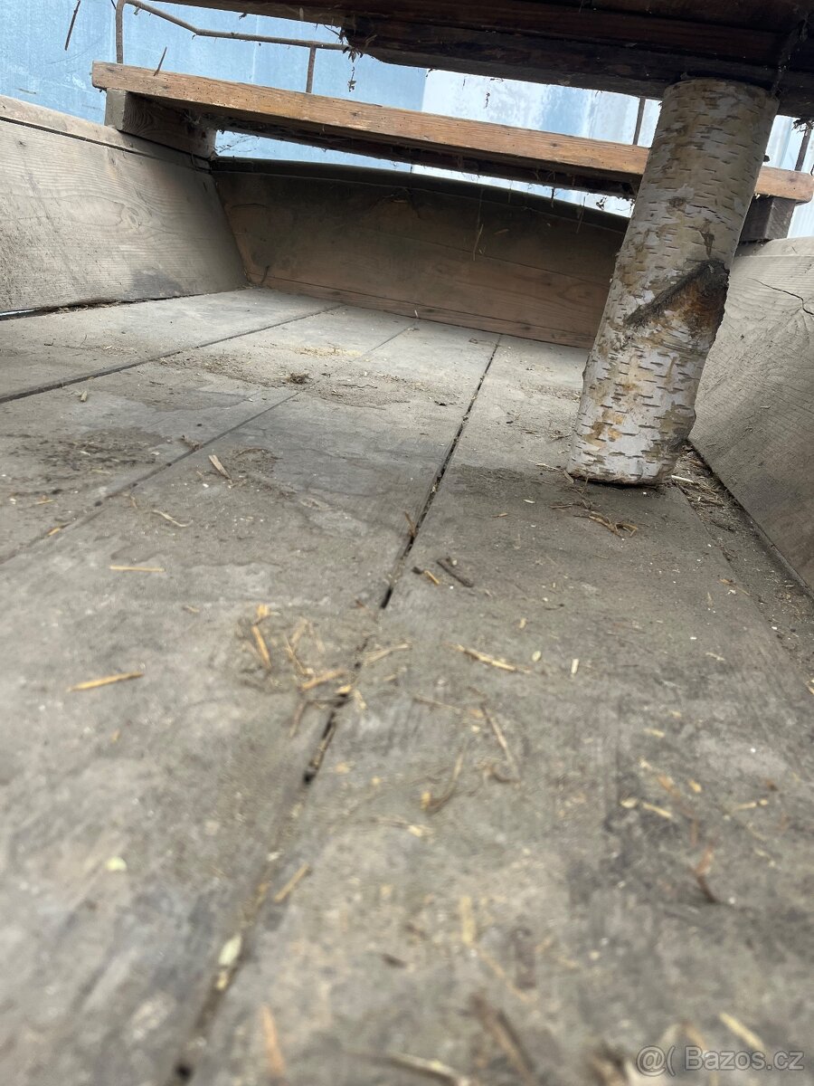 Stará dřevěná brička / kočár – dekorace - 13