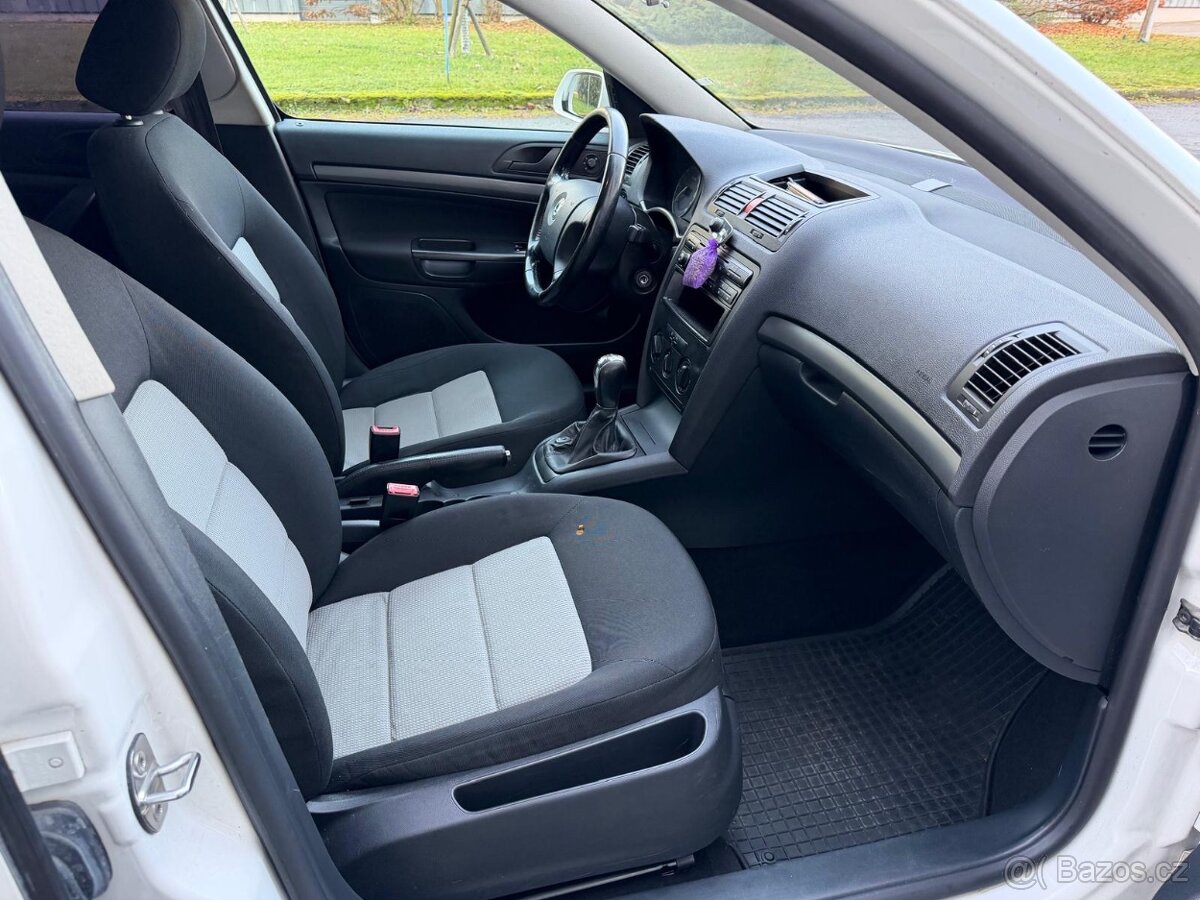Škoda Octavia II. 1,9 TDI / 2.maj./ ČR / - 13