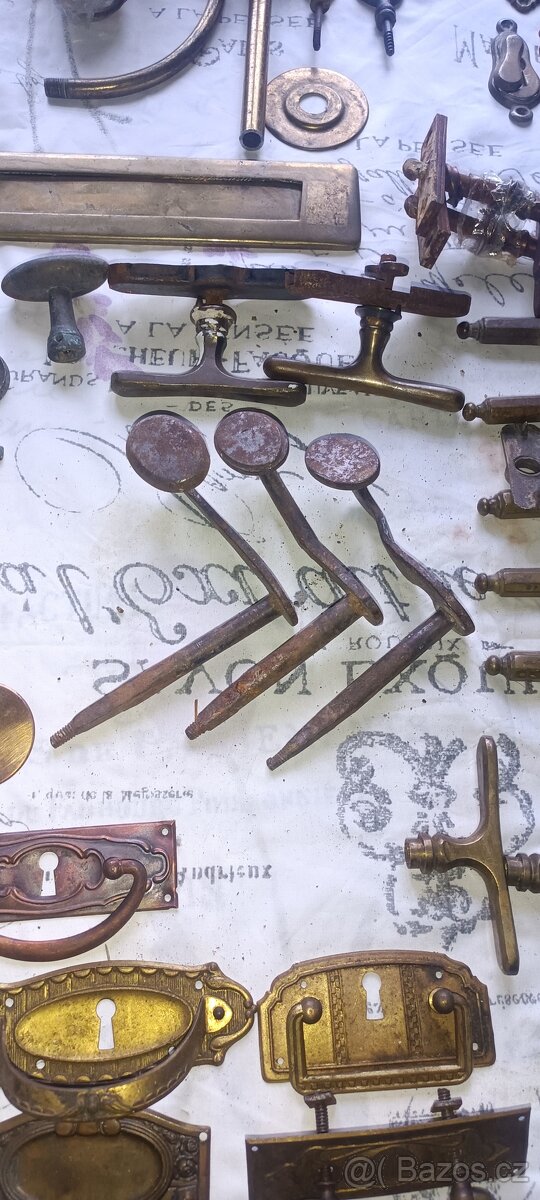 Staré kování - různé. - 13