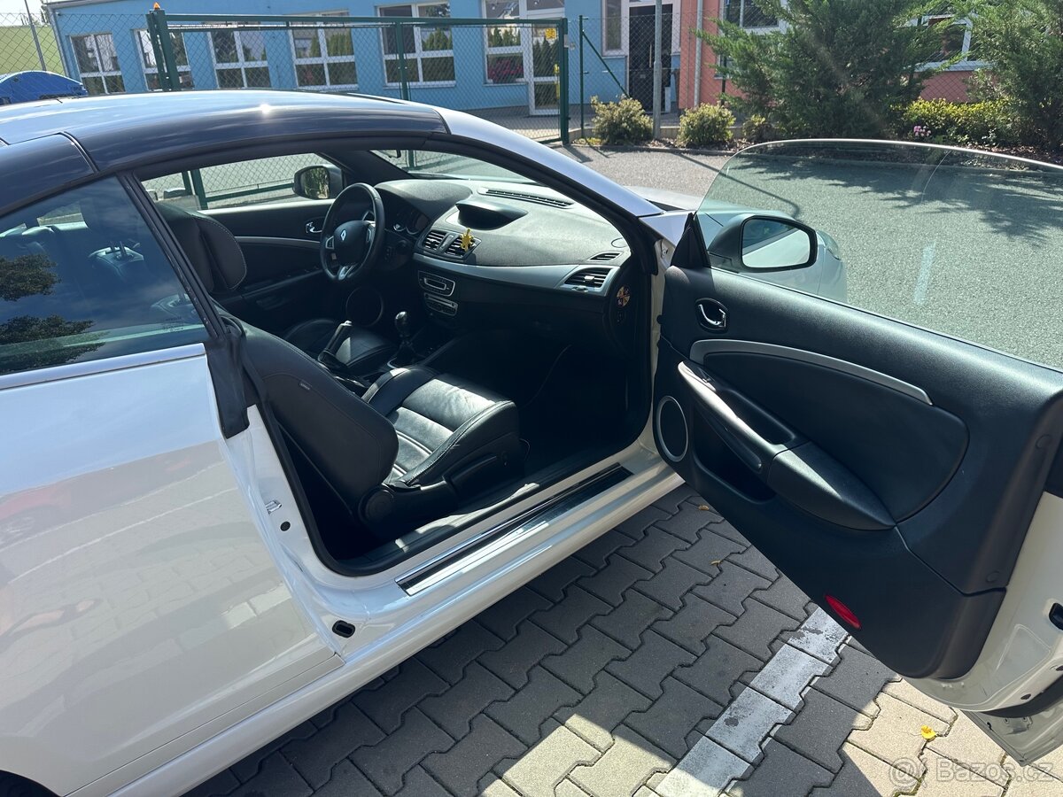 Renault Mégane III Cabriolet - 13