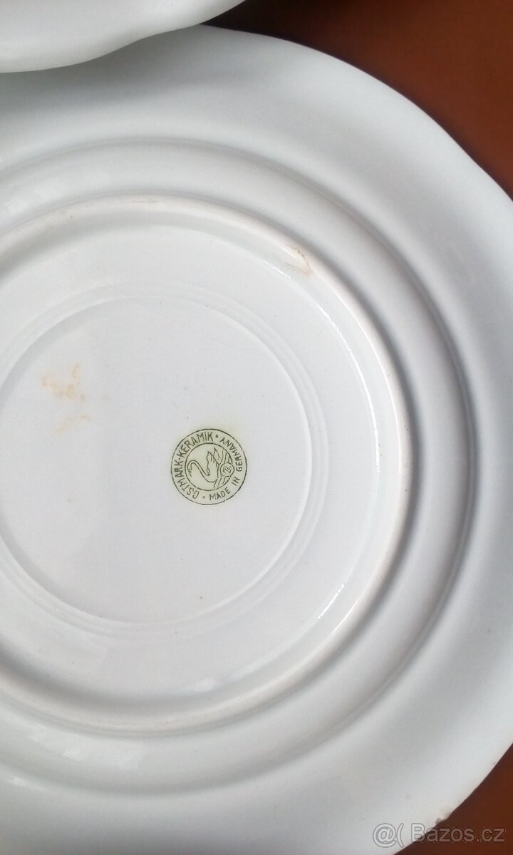 Prodám silnostěnné staré talíře - 13