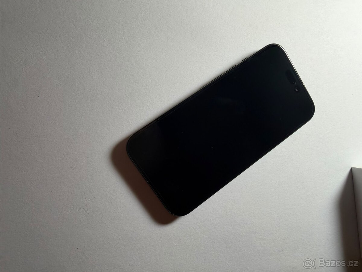 iPhone 15 128GB Black + krabička a kryty - 13