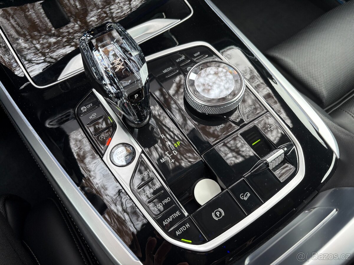 BMW X7 3.0 M50d DPH, 7MÍST, MAX VÝBAVA - 13