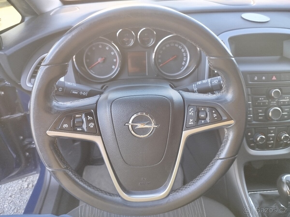 Opel Astra kombi 1.6i 85 kW, r.v. 4/2014, najeto 184.484 km - 13