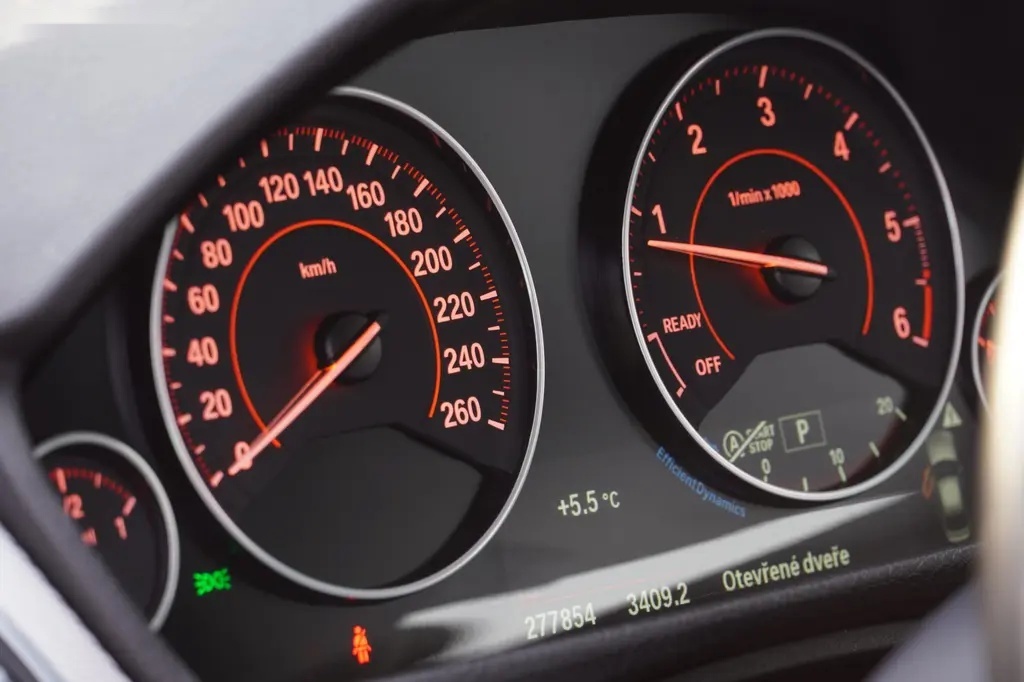 BMW Řada 3, 320D,Xdrive,M-paket,Led,Kamera - 13