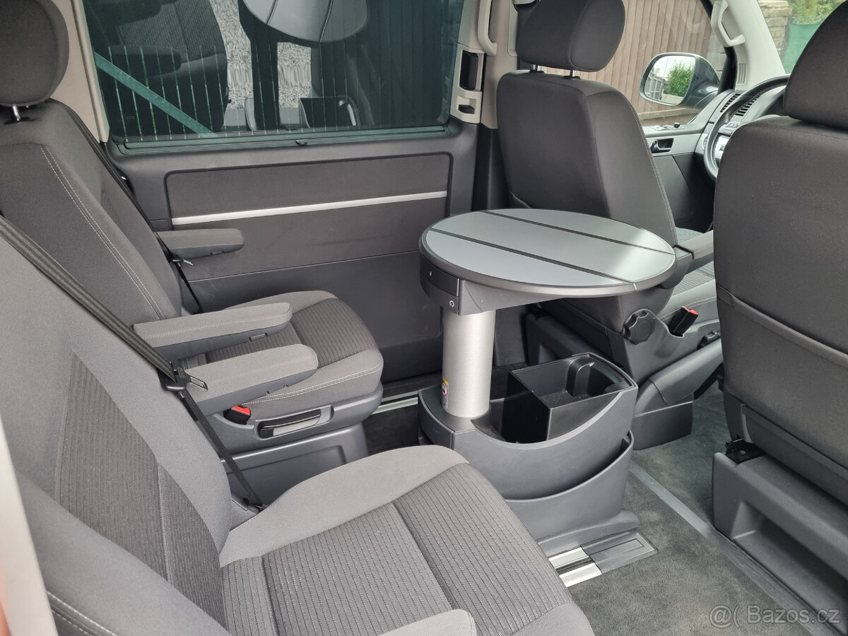 VW Multivan 2.0TDi 103kW DSG 7 míst - 13