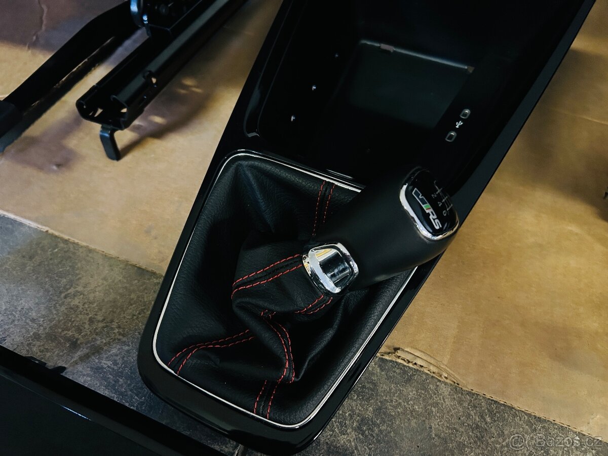 Sedačky / interiér Octavia 4 RS - 13