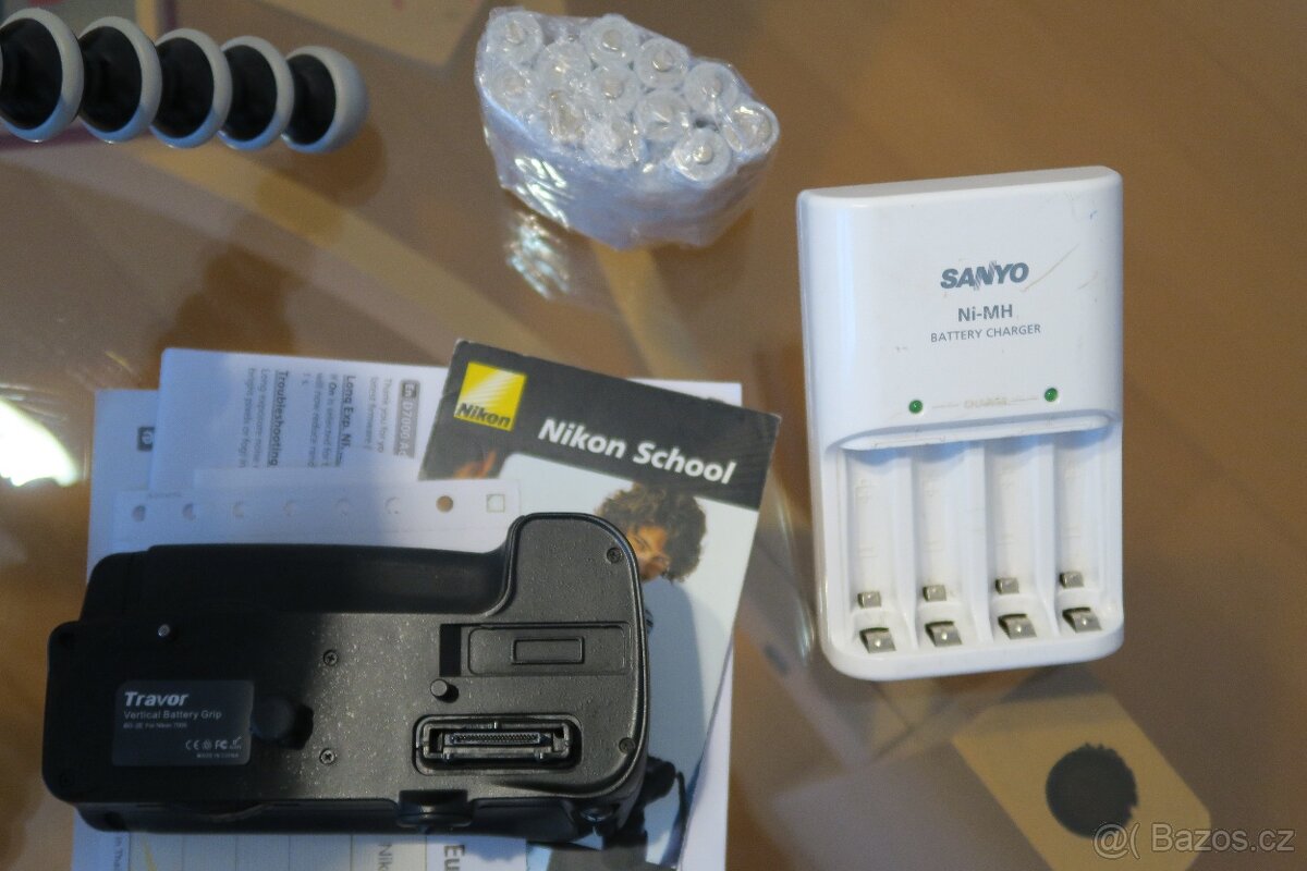 Nikon D7000 + objektiv a příslušenství - 13