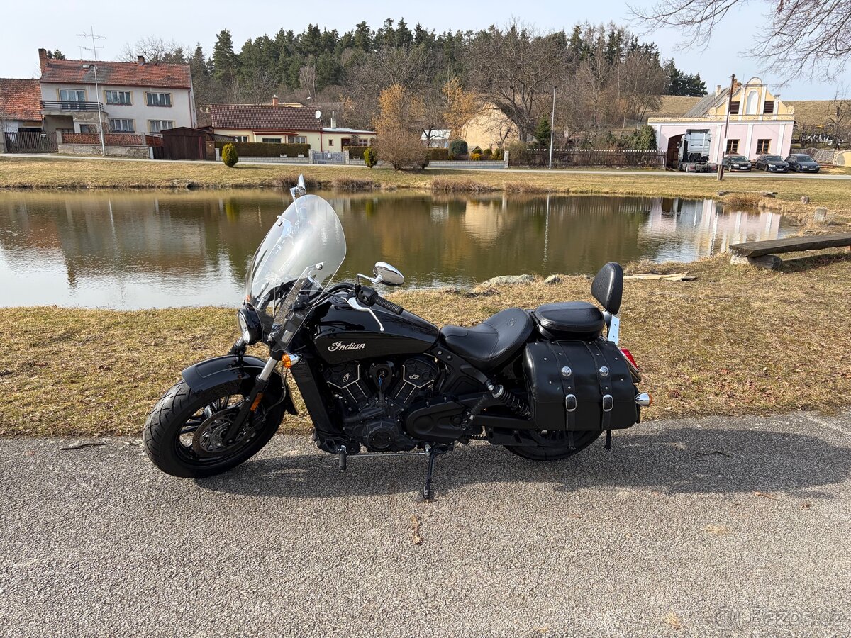 Indian Scout Sixty - 13