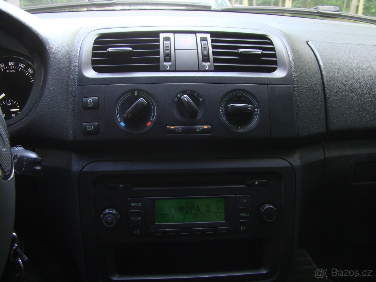 Škoda Fabia 1.2 TSi KLIMA ČR - 13