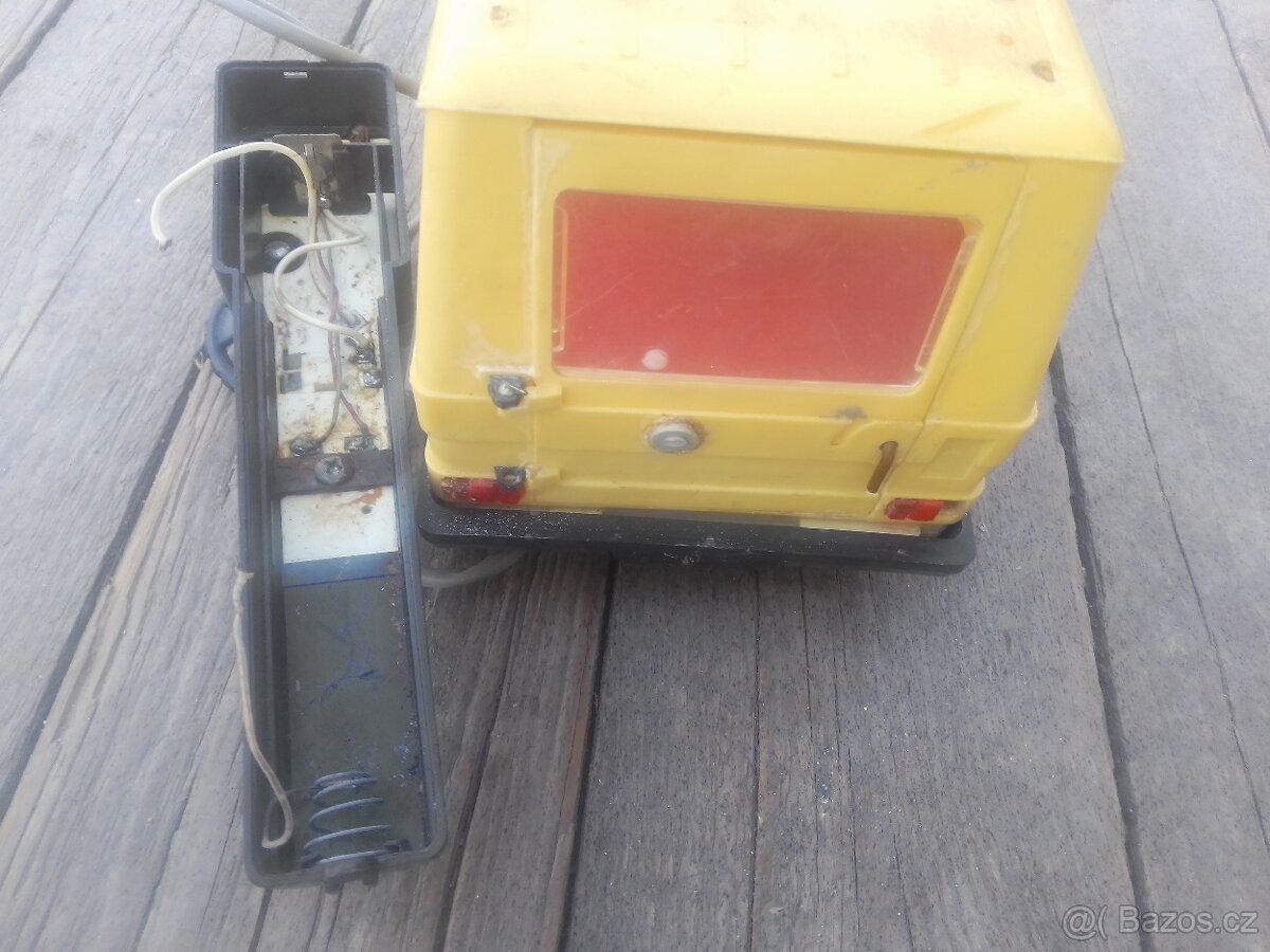 Staré Hračky Puch a Land rover - 13