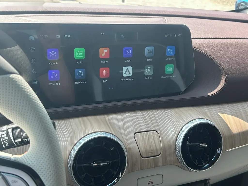 Dongfeng U-Tour, EXCLUSIVE FR 1 - 13