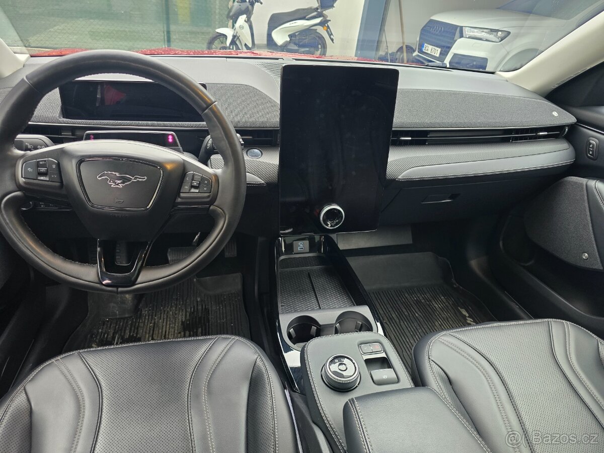 Mustang Mach-E 91kWh - 13