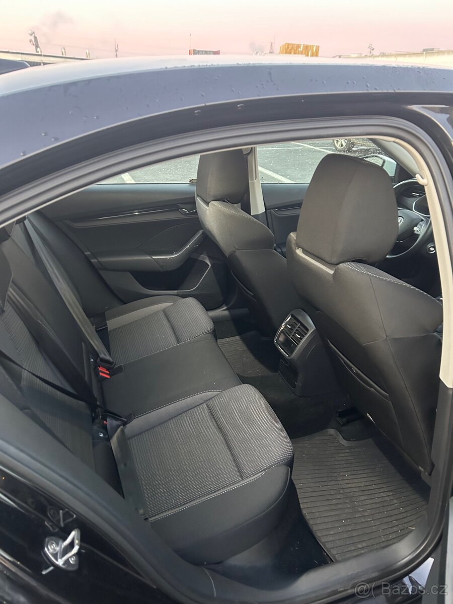 Škoda Octavia 4 - 13