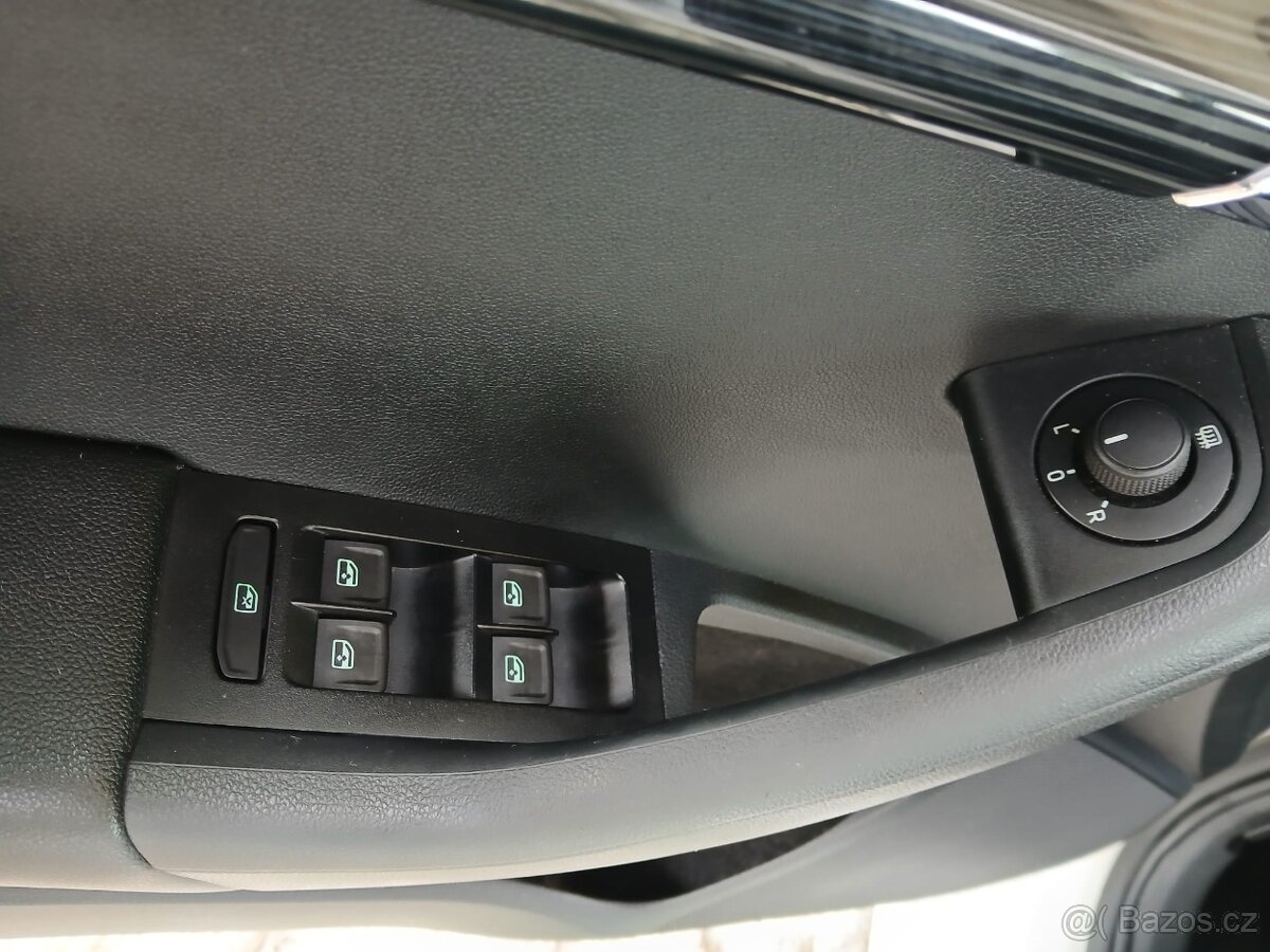 Škoda Octavie COMBI + ROZVODY + DPH - 13