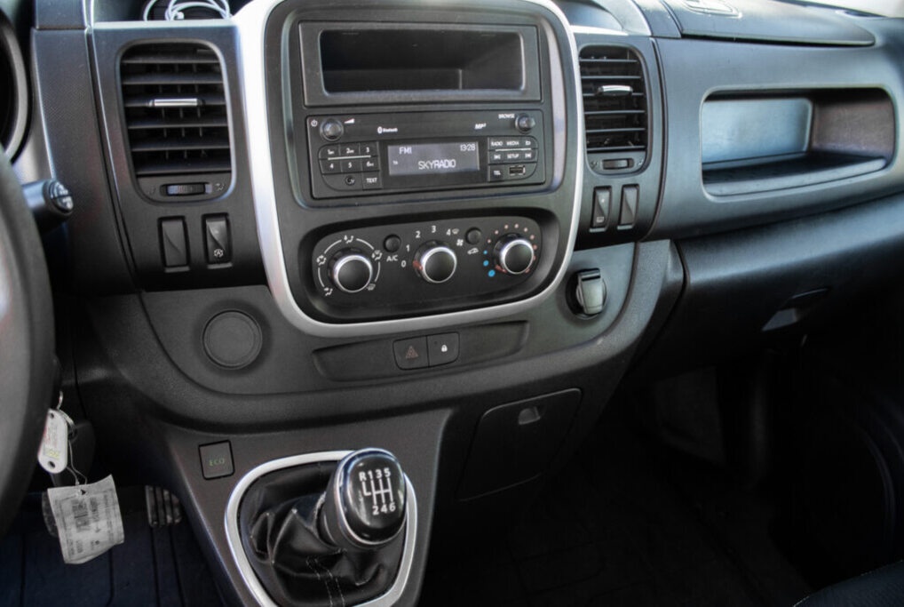 Renault Trafic 70kW (2020) - 13