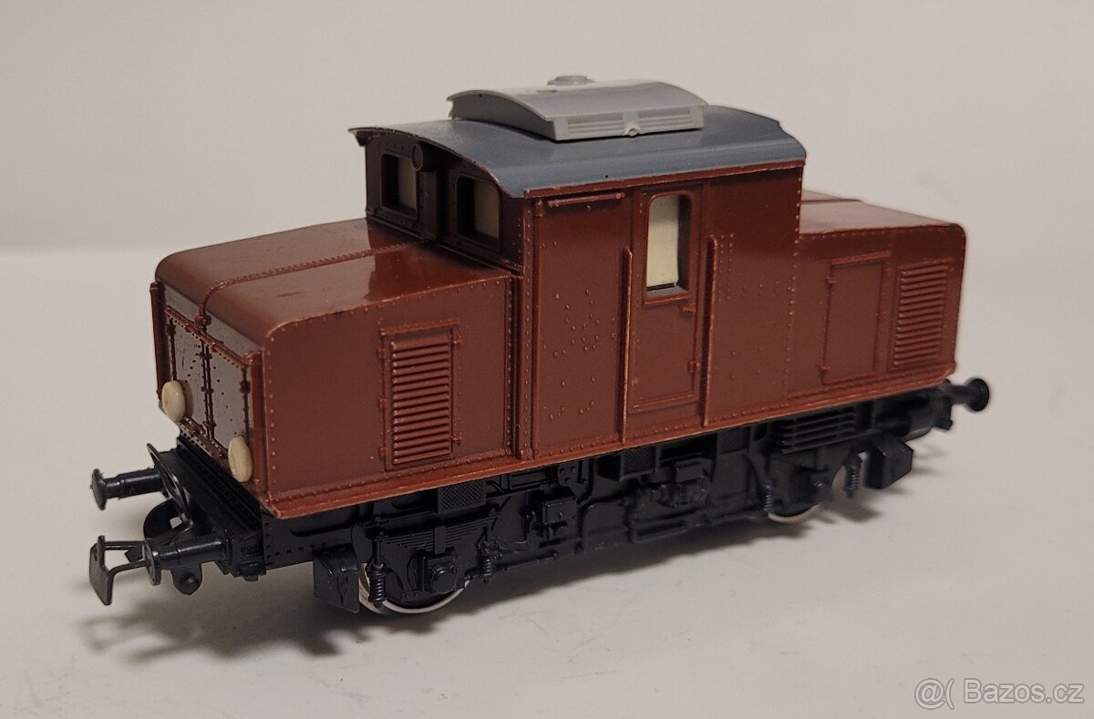 Modelová železnice, vlaky, vagony, příslušenství - 13