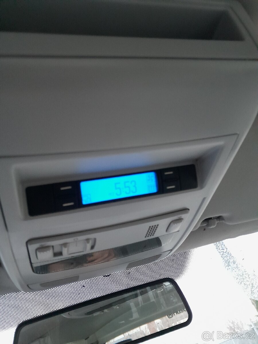 Volkswagen Transporter T5 4Motion Doka Valnik - 13