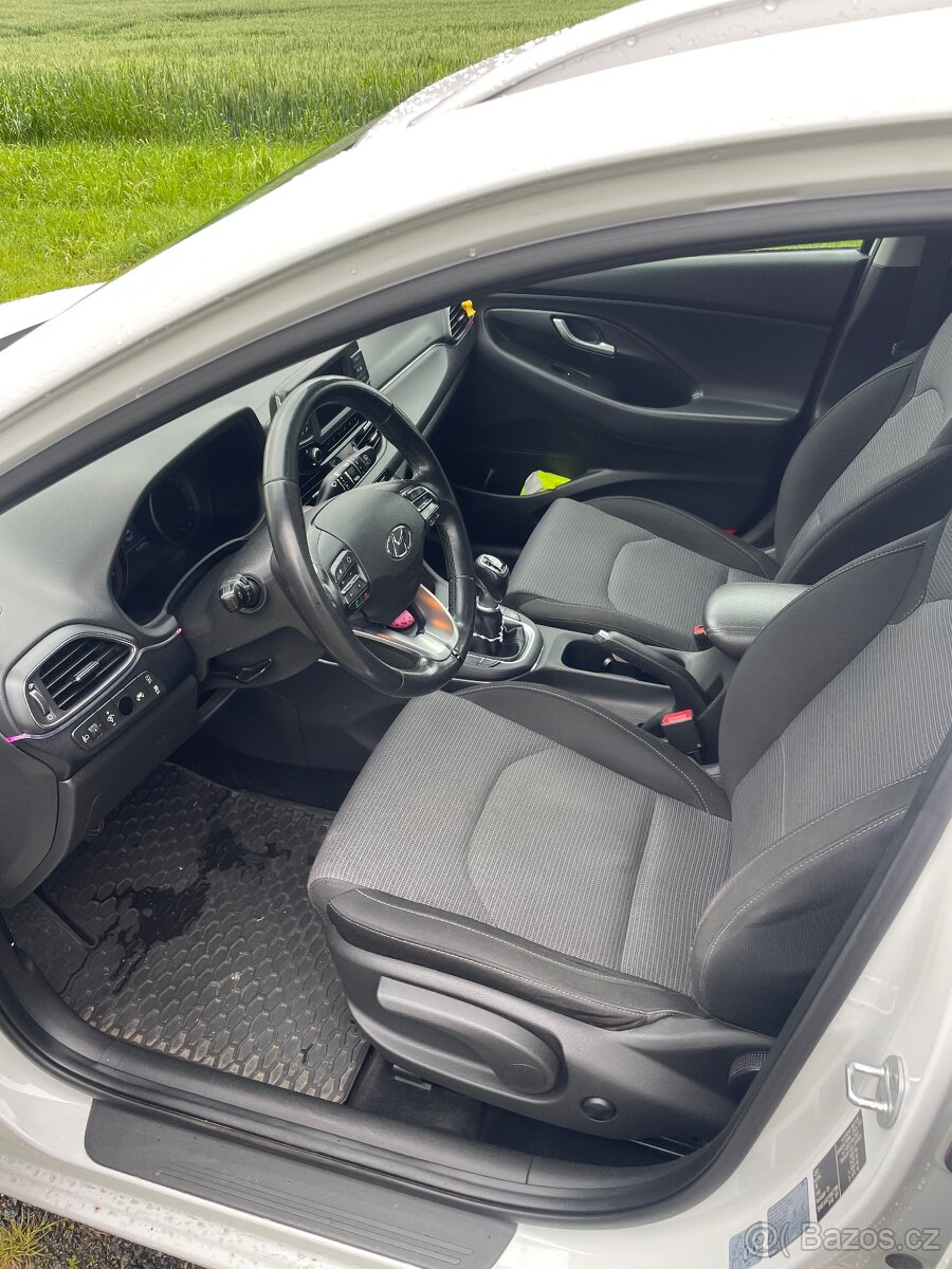 Hyundai i30 85kw 1.6crdi - 13