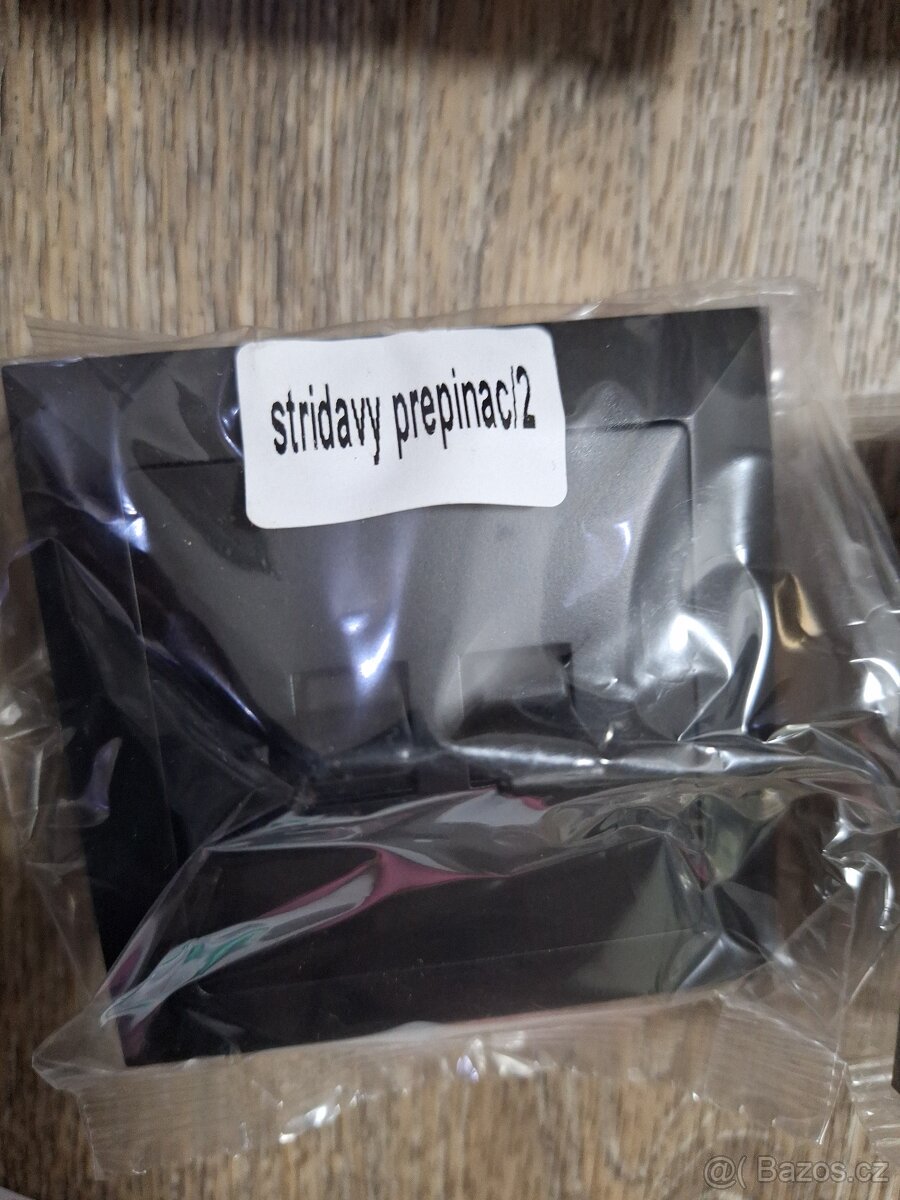 Vypínače a rámečky OPUS - 13