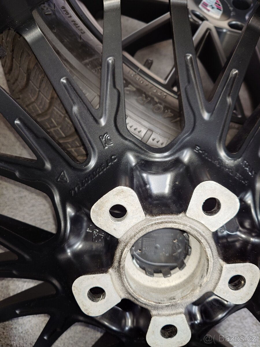 Porsche Cayenne lll zimní sada originálních kol 21r - 13