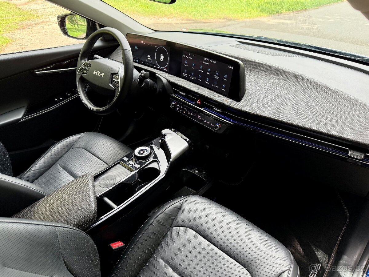 Kia EV6, 58 kWh, SoH 95%, Hezká výbava s DPH 599 000,- - 13