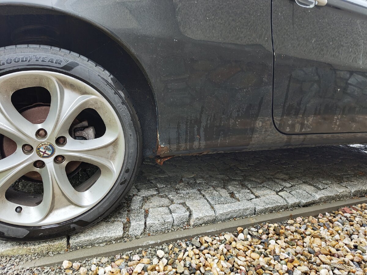 Alfa Romeo 147 2.0 TS 110KW - 13