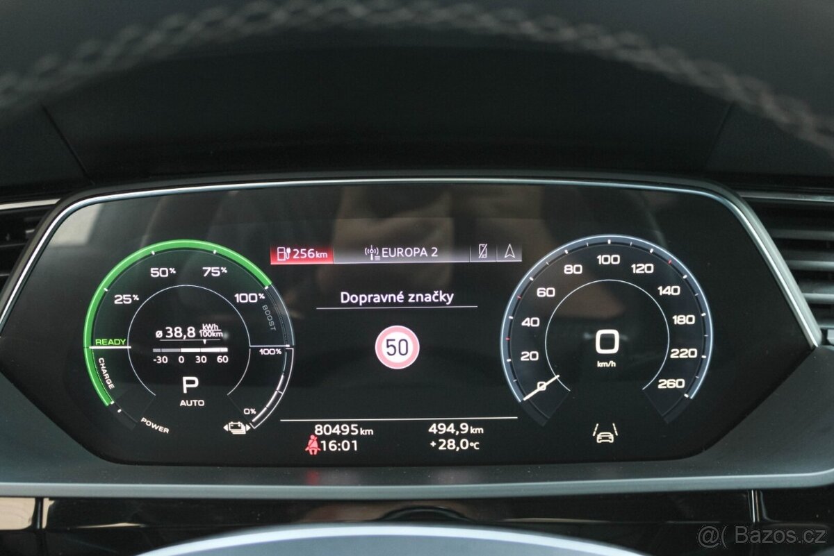 Audi E-tron 55 quattro S line - 13