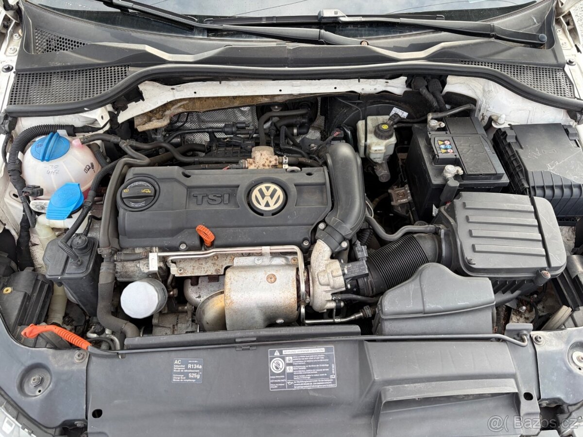 VW SCIROCCO 1,4 TSi 90KW SPORT - 13
