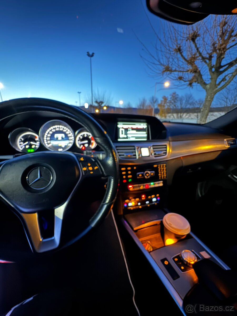 Mercedes-Benz E 250 CDI 4MATIC 2015 - 13