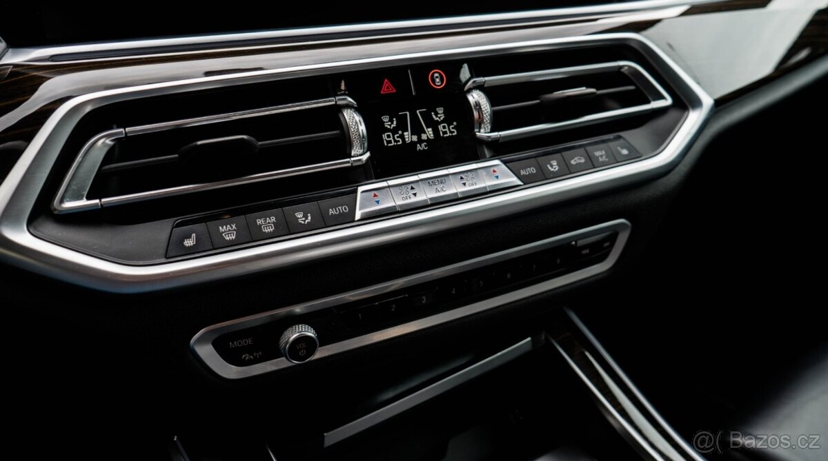 BMW X5m xDrive30d A/T - 13