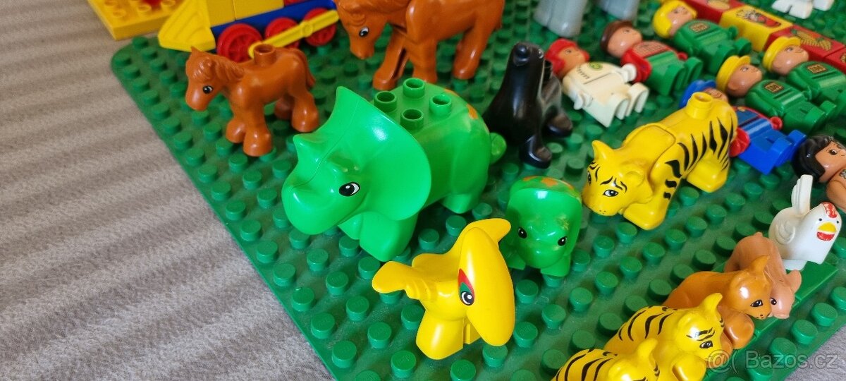 LEGO DUPLO DINO ZOO - 13