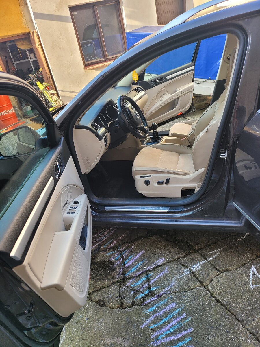 ŠKODA SUPERB FACELIFT (KOMPLET SERVIS,NOVÁ TK) - 13