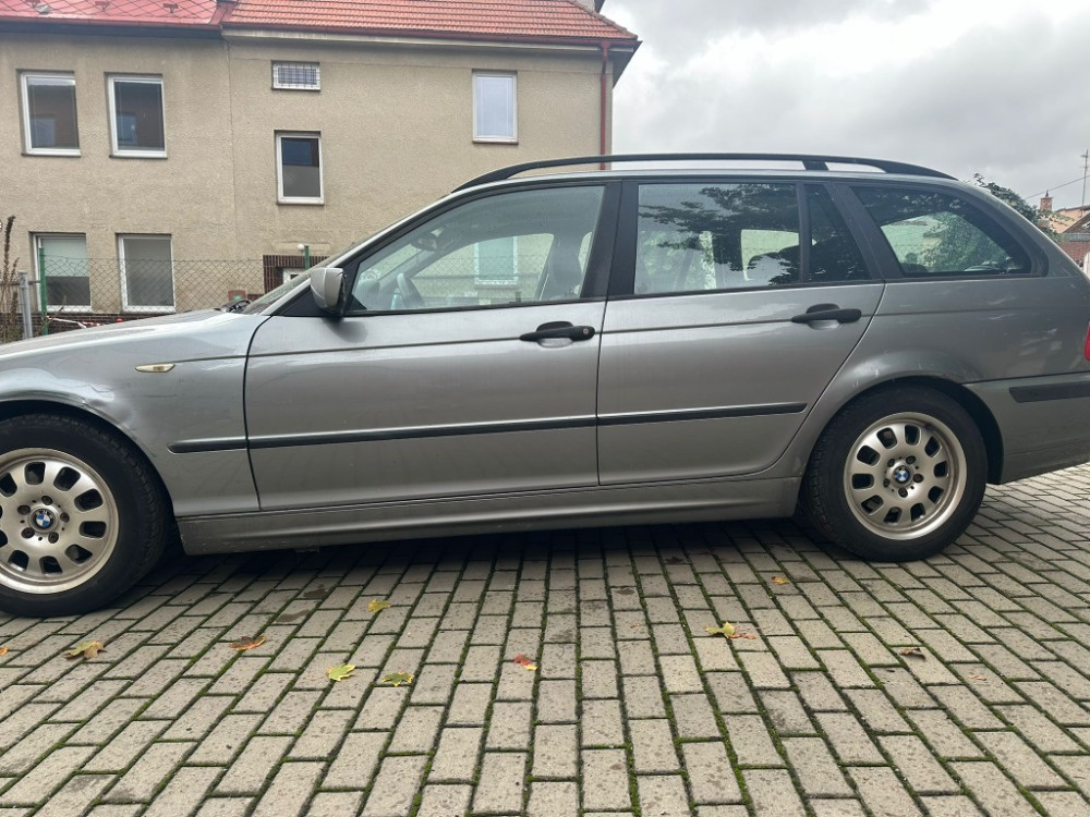 BMW řada 3 320D - 13