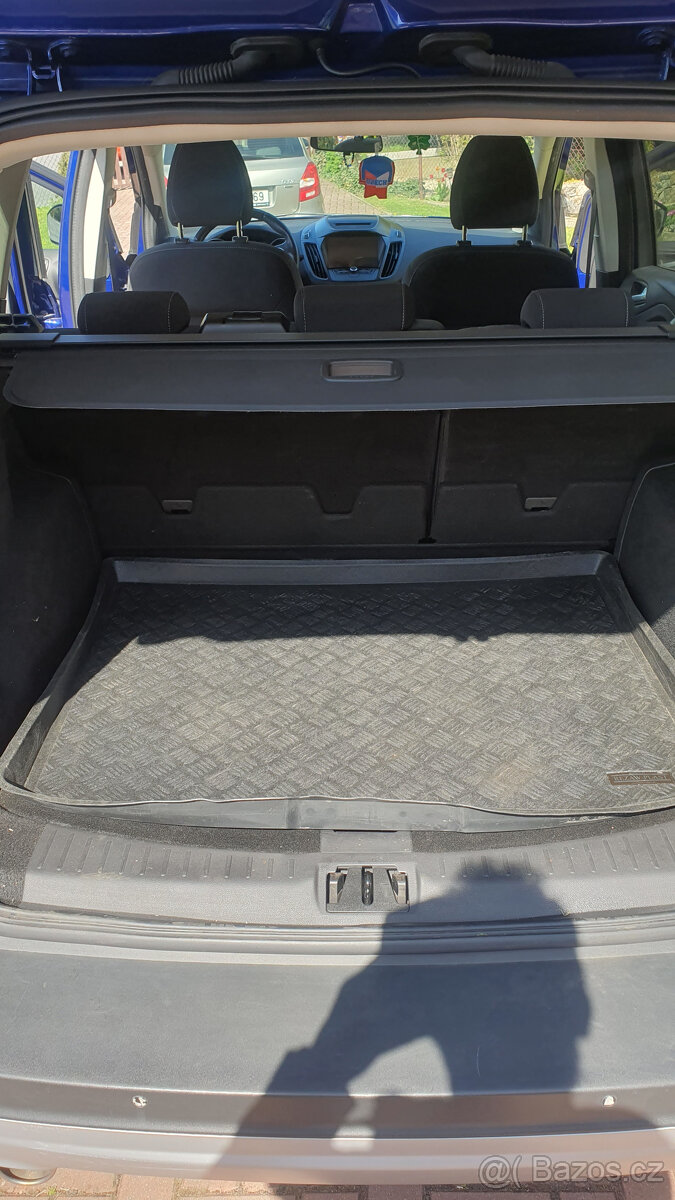 Prodám Ford Kuga 2.0 TDCI r.v. 2017 - 13