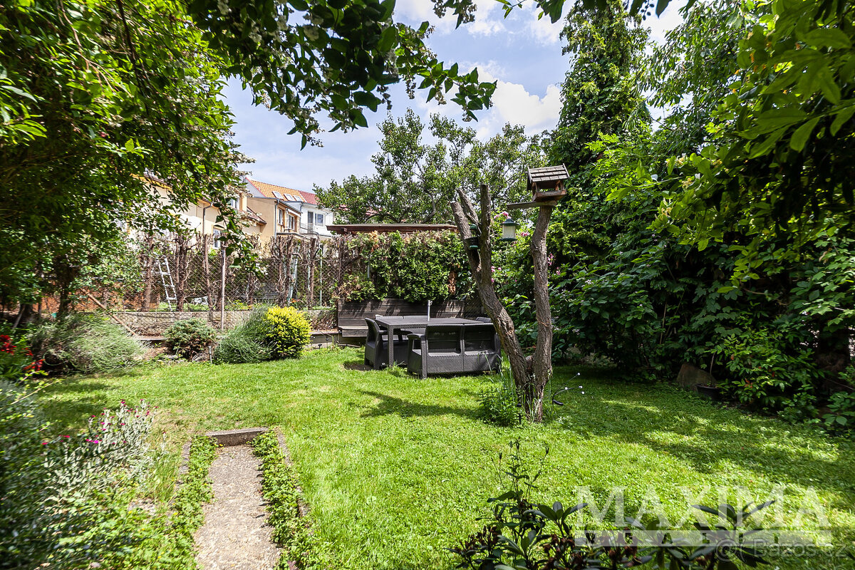 Dům 6 a více o ploše 390 m2 - Praha, Kobylisy - 13