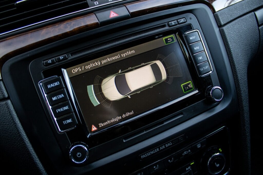 Škoda Superb 2.0 TDI CR 170k Elegance DSG - 13