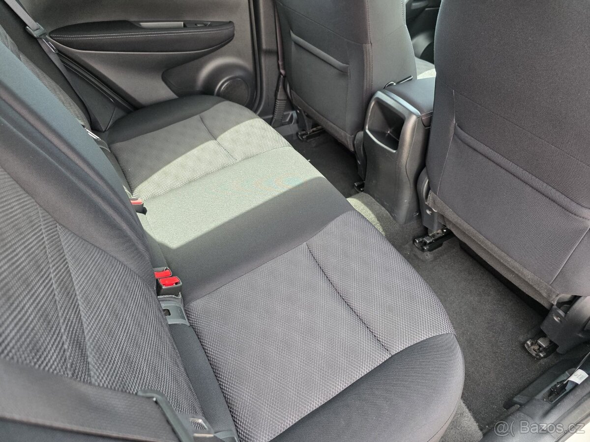 Nissan Qashqai, 1.6 dCi N-Connecta, SUV - 13