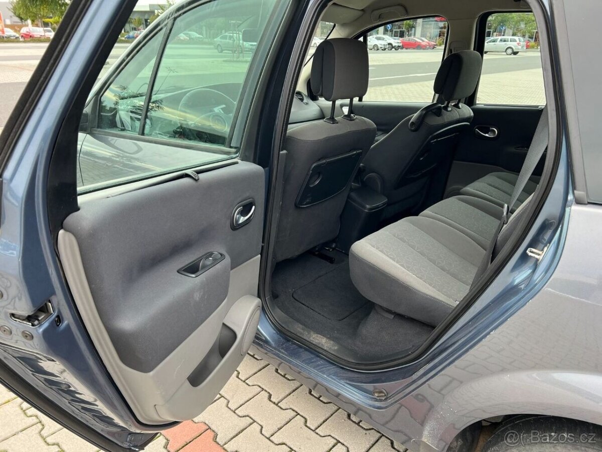 Renault Scenic 1.5 DCi 78kw koup. ČR - 13